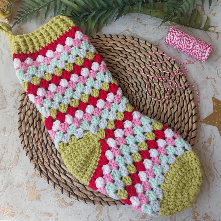 Crochet Christmas Stocking Granny Stripe 'Vintage Vibes'