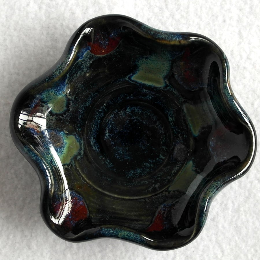 18-298 Flower shaped trinket dish bowl jewellery jewelry