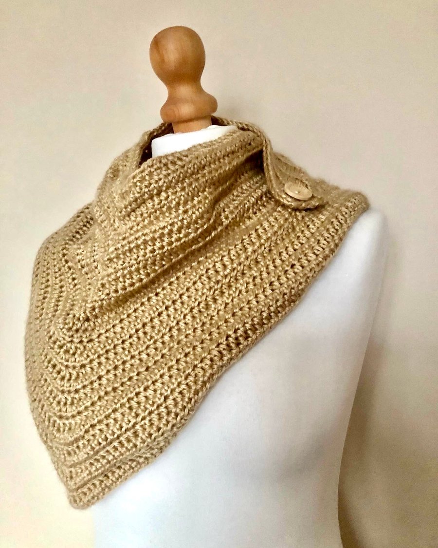 Button up V neck scarf, neck warmer crocheted 