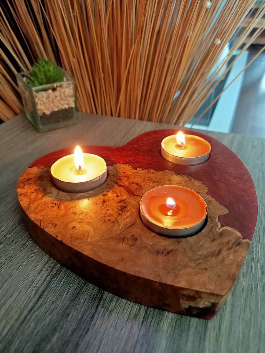 Love heart red resin and wooden candle holder tealight holder
