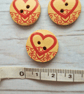 5 x Wooden Buttons - 20mm Heart Pattern - Image 5