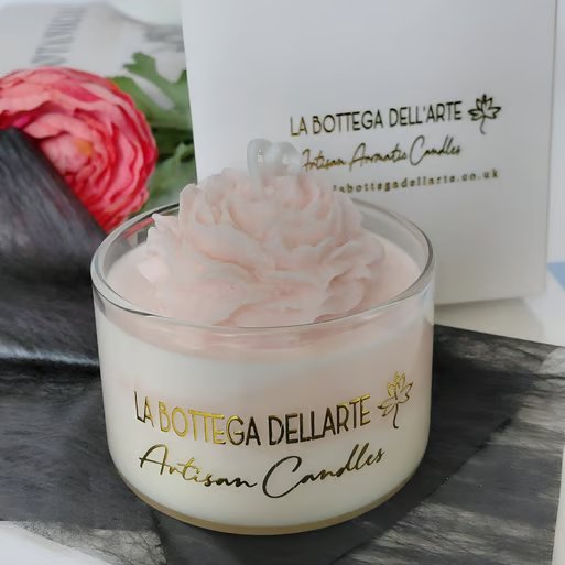 Peony Soy Candle vegan friedly Handpoured i n UK
