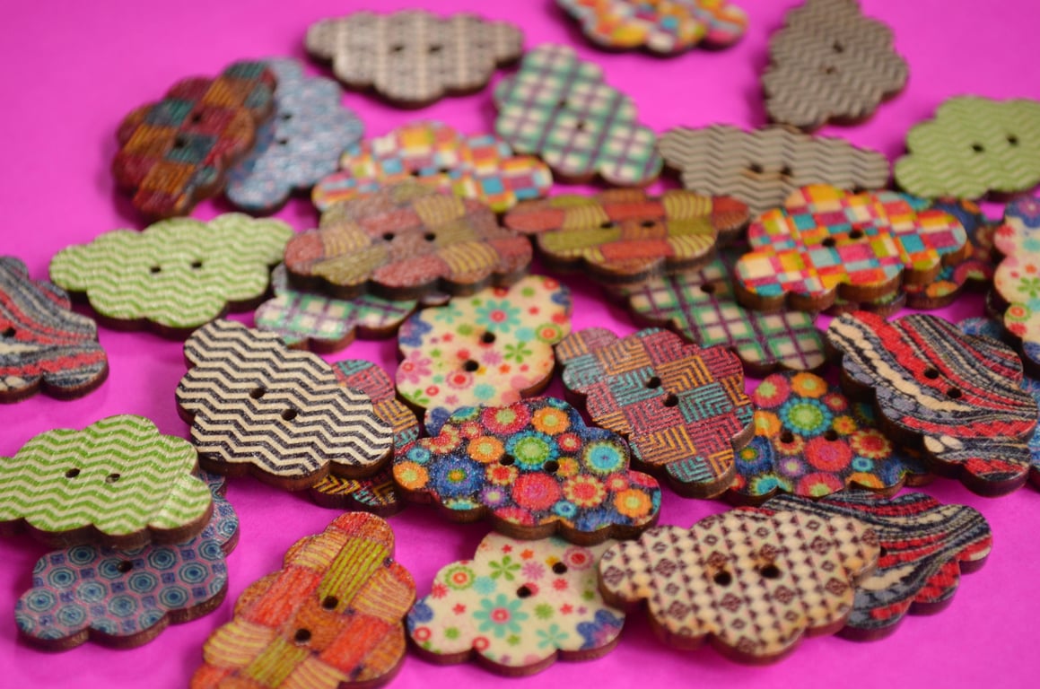 Wooden Cloud Buttons Mixed 30x20mm (CD12)