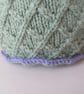 Tea cosy tea cosie - knitted pastel green with crocus flowers - Image 4