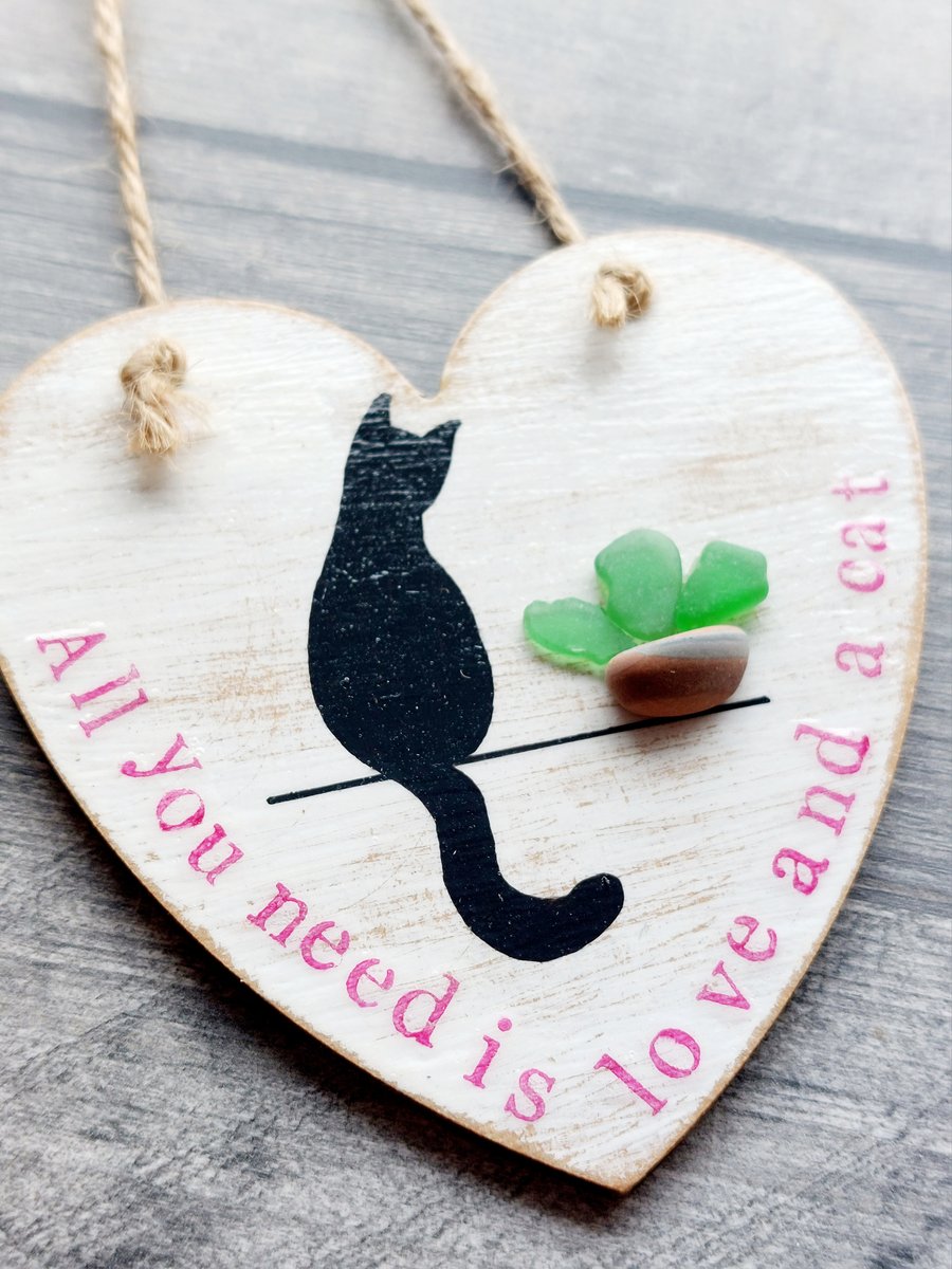 Sea Glass Cat Decoration, Beach Glass Hanging Heart Ornament Gift for Cat Lovers