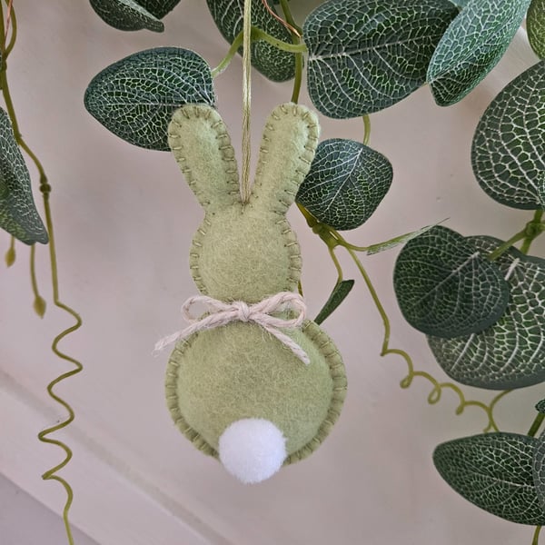 Hanging Felt Bunny 