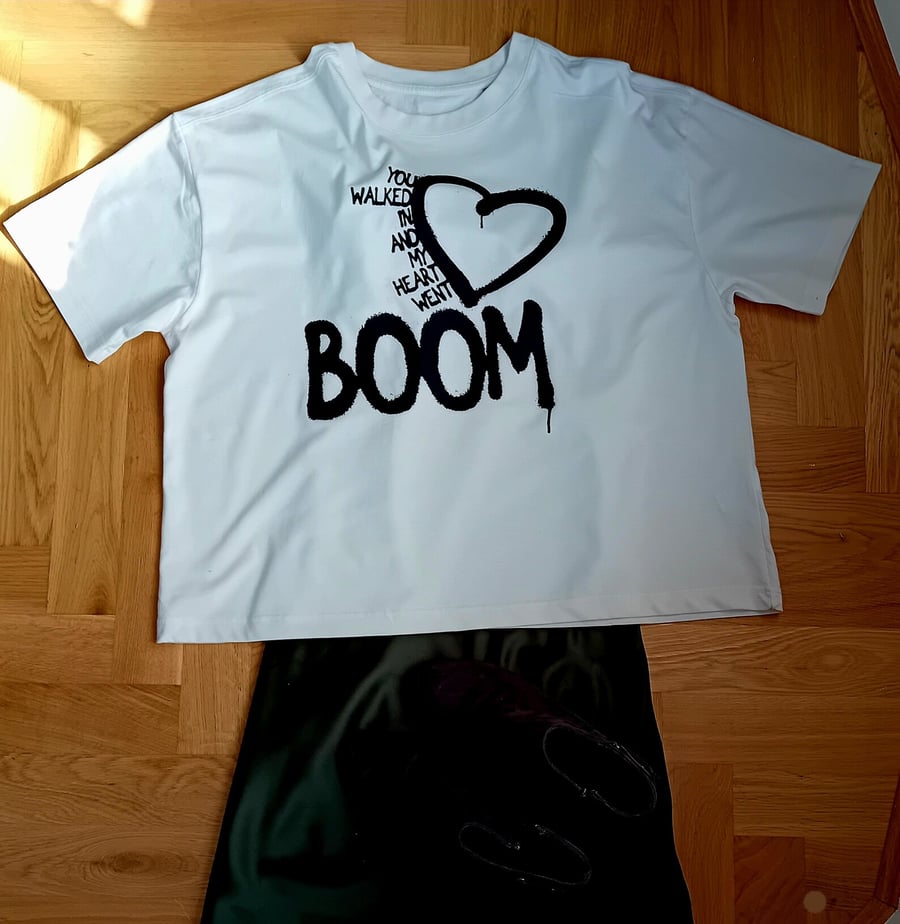 Hamilton Quote Tshirt, Heart goes Boom Design, Oversized Box Tee, vegan.