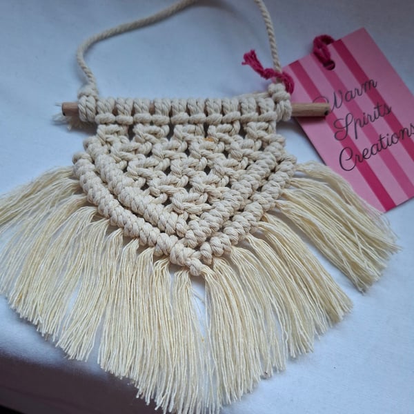 Macrame mini wall hanging
