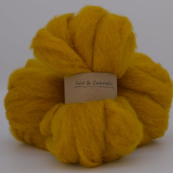 Gold Carded Corriedale wool fibre