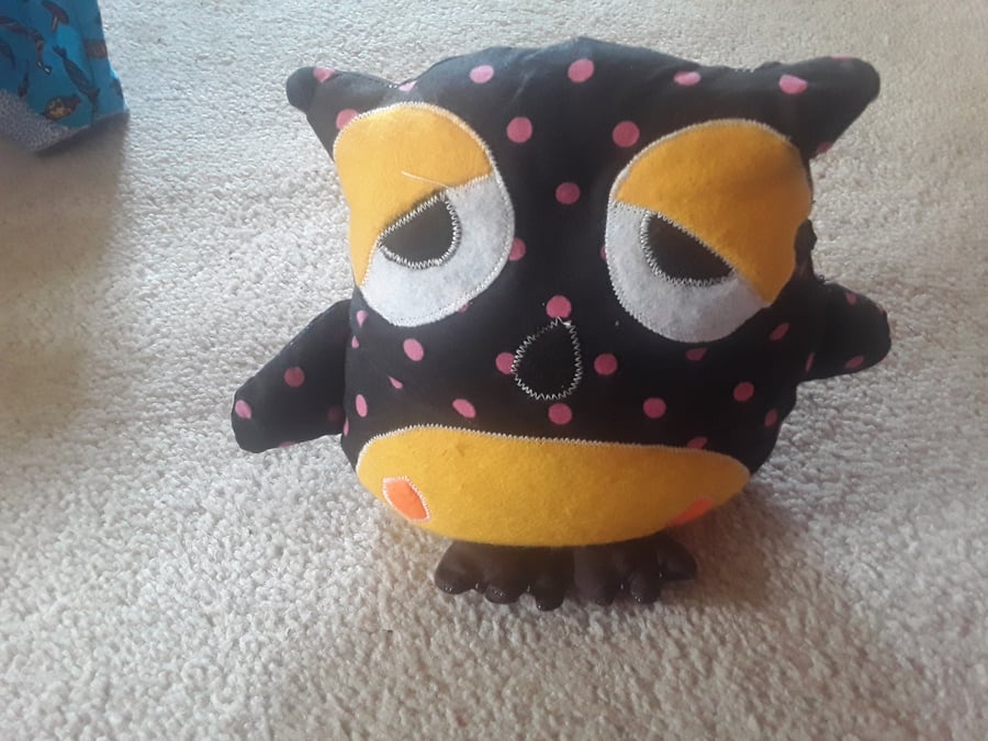 Homemade Owl Doorstop (1)