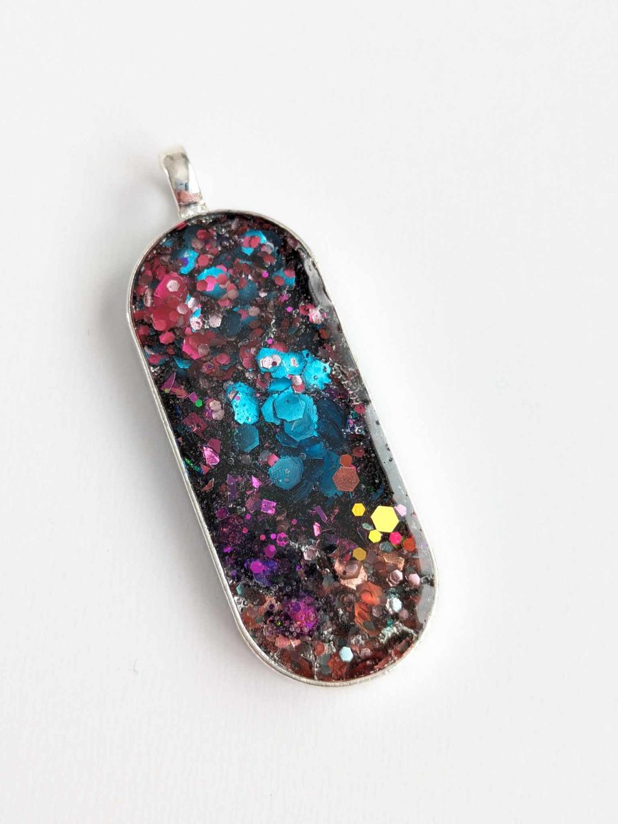 Long Oval Pendant With Multicoloured Glitter