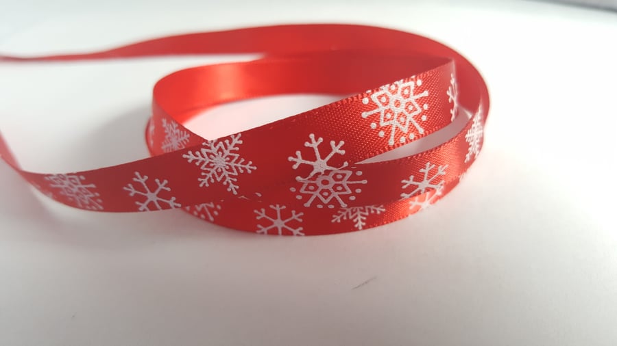 3m Ribbon - Printed Satin - 9mm - Snowflakes - Red 