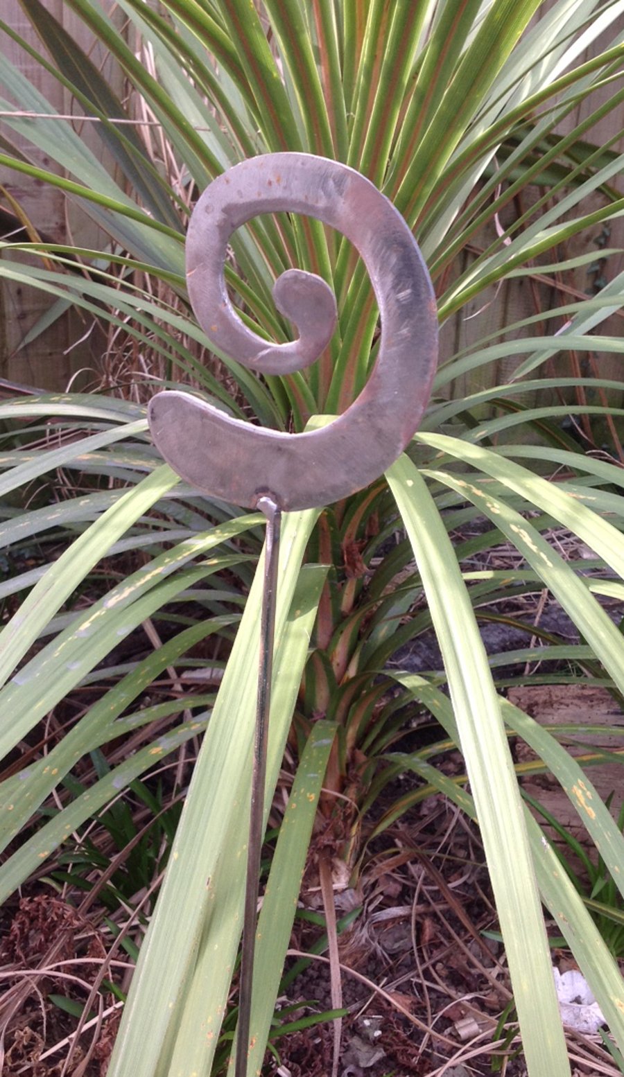  Rustic spiral plant support