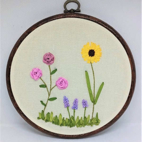 Silk Ribbon Wild Flower Hand Embroidery Hoop