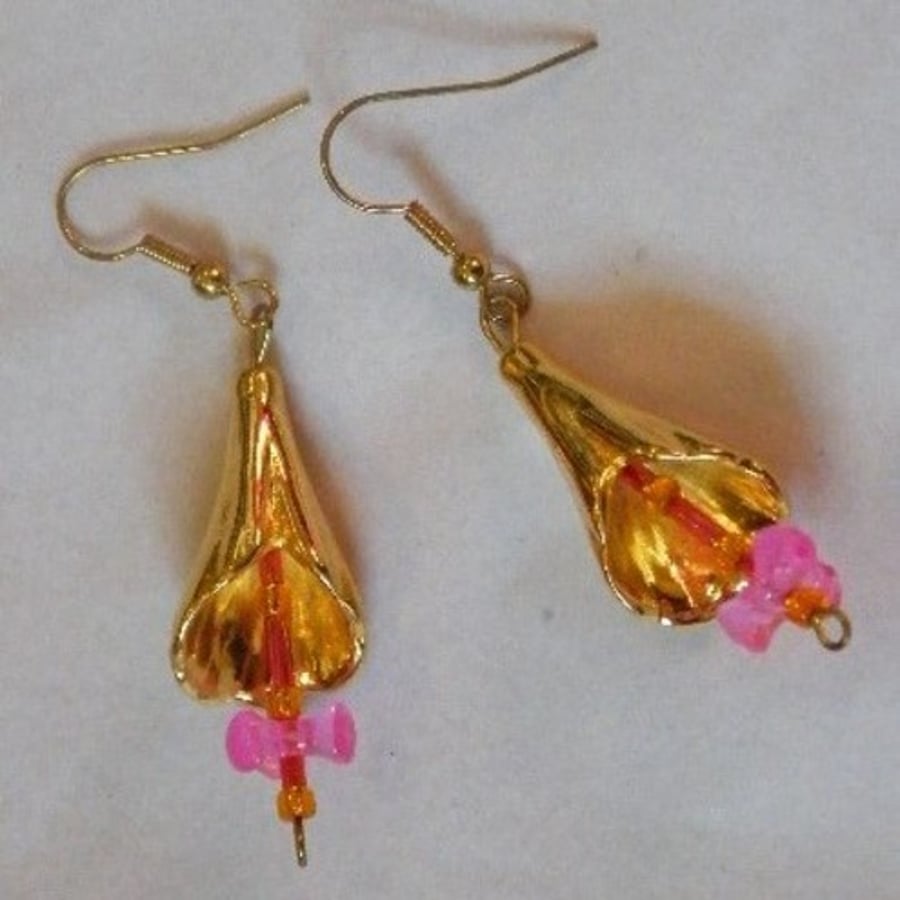 Lily Trumpet Earrings