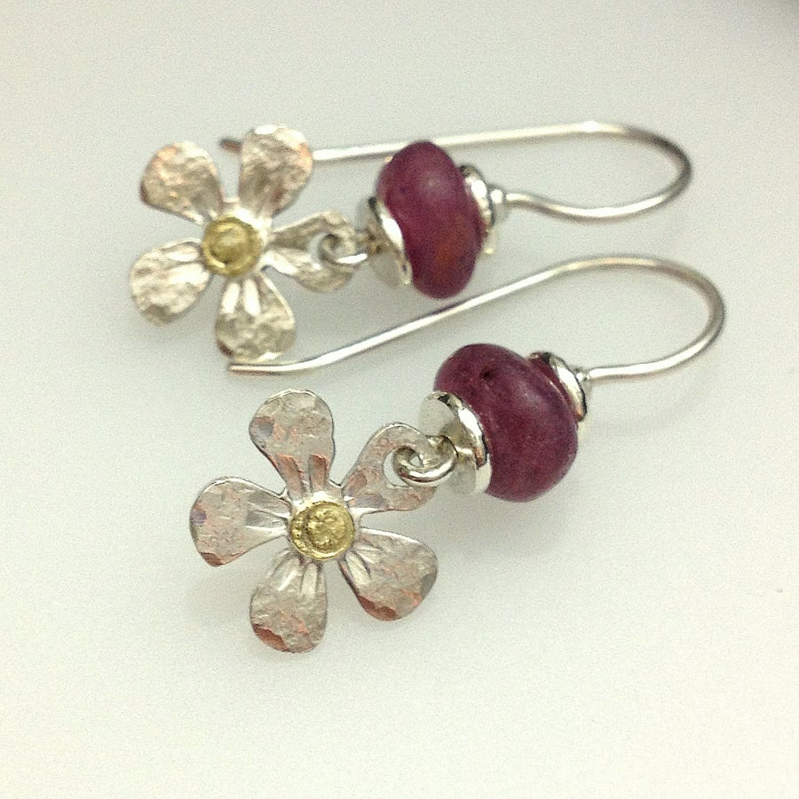 Silver daisy earrings with 18ct gold and rubies