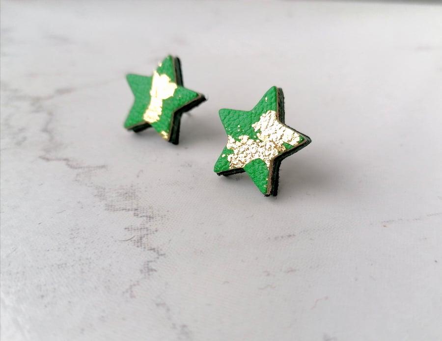 Gold Leaf Leather Star Stud Earrings - Emerald