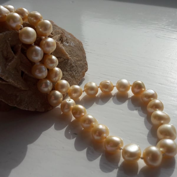 Champagne Freshwater Cultured Pearls Knotted on Cream Silk Necklace & Earrings