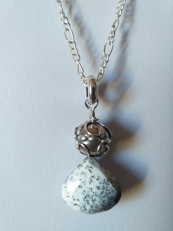 DENDRITE OPAL PENDANT - - FREE SHIPPING WORLWIDE