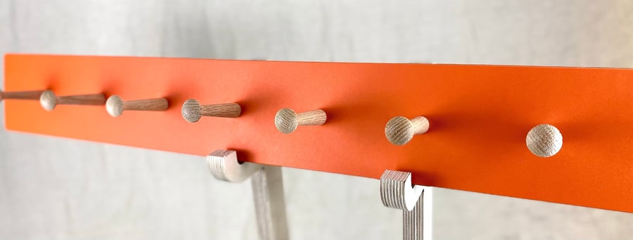 Oak shaker peg coat rail