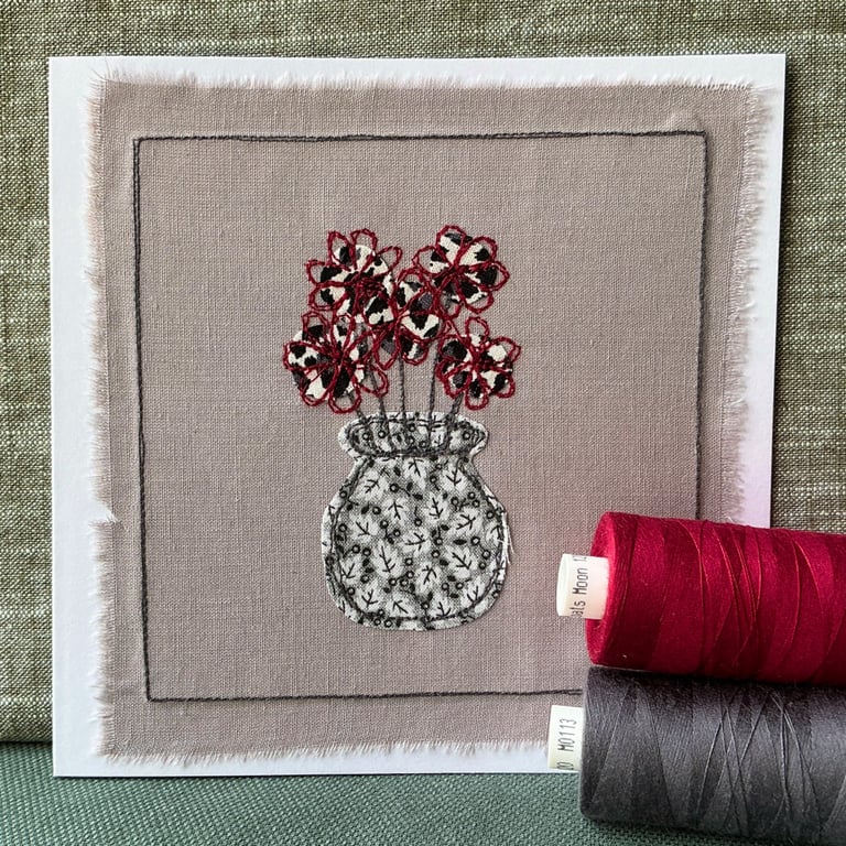 Embroidered appliqué greetings card with envelope