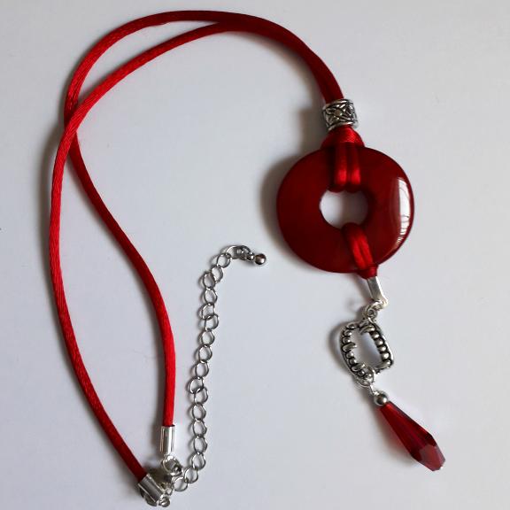 Red Disc & Silver Fangs Pendant 