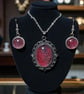 Jewellery set, necklace and earrings,red felt & silk fibres under glass cabochon
