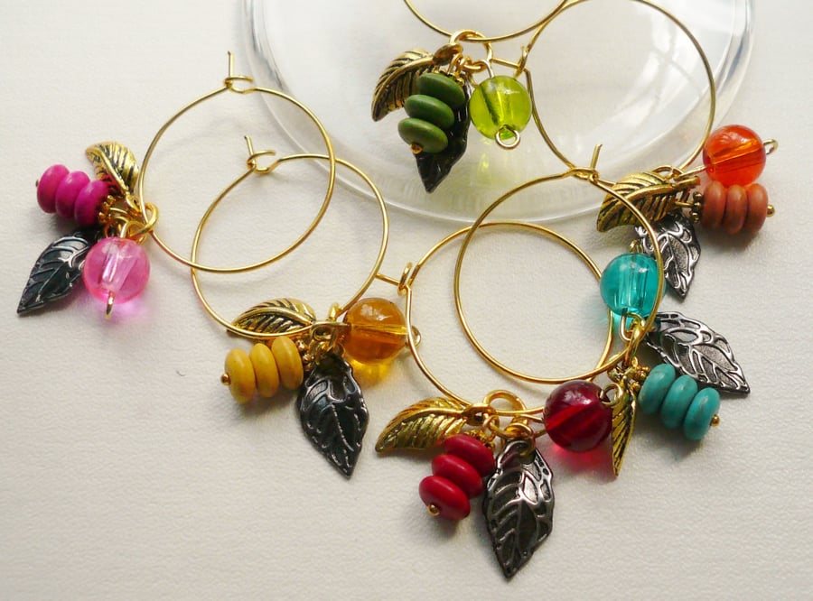 Wine Glass Charms Glass Howlite Black and Gold Tone Leaf  KCJ594