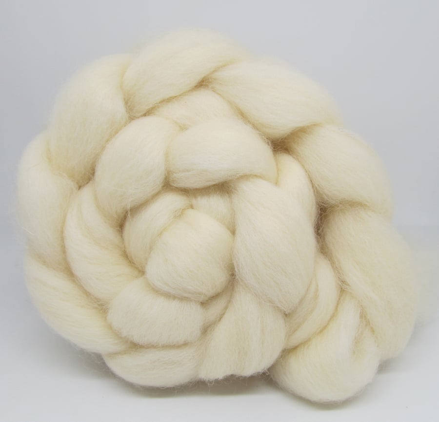 Dorset Horn Combed Wool Top - 100g Natural Undyed White Wool