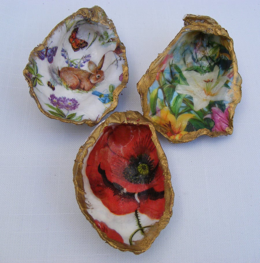 Set of 3 rabbit, lily and poppy oyster shell trinket dishes