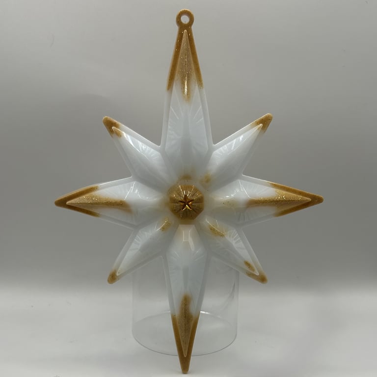 Large Resin 8 Pointed Star in White and Gold with Gold Accents