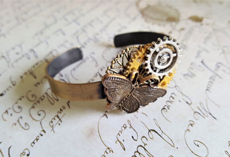 Steampunk Wings of Time Bangle