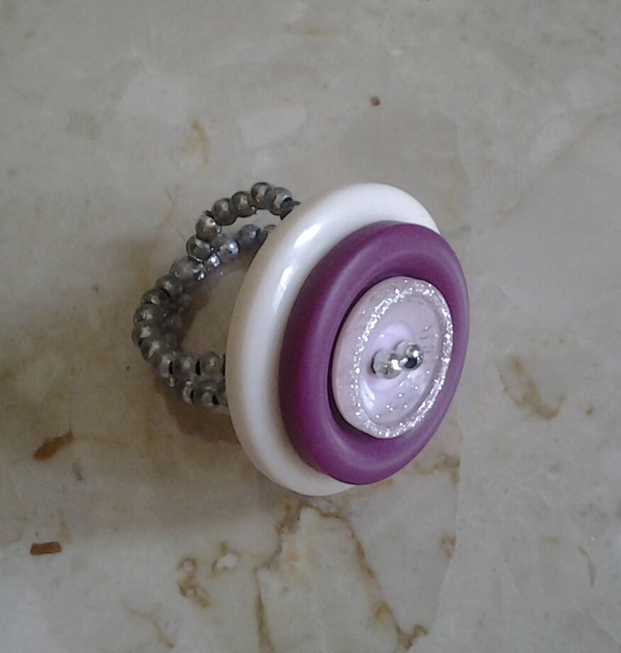 Elasticated Button Ring