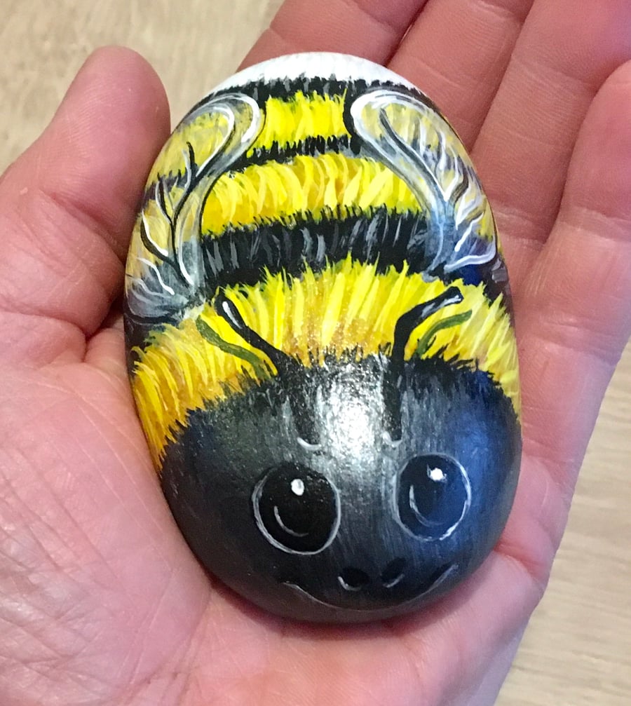 Bee hand painted pebble garden rock art stone portrait 