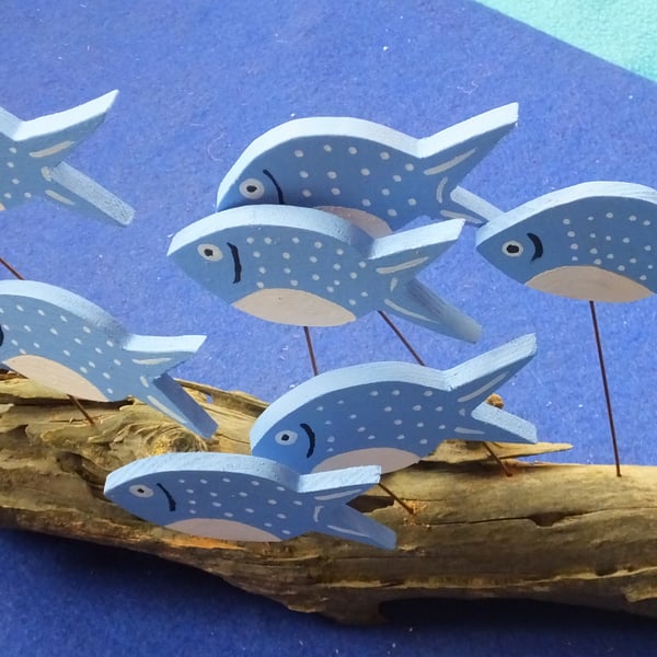 SHOAL OF 8 BLUE & WHITE FISH ORNAMENT MADE FROM NATURAL DRIFTWOOD FROM CORNWALL