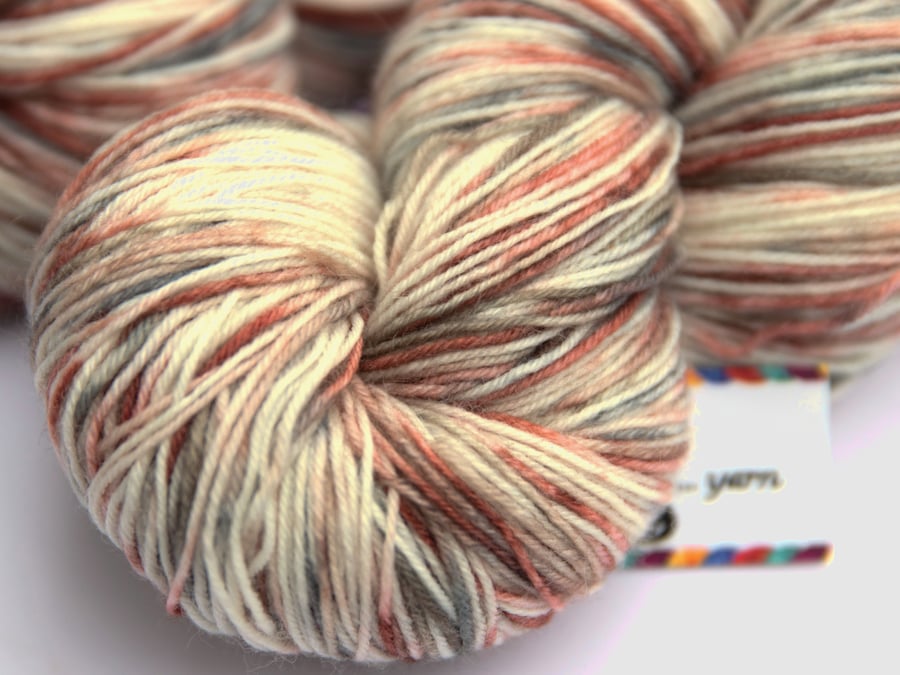 Mountain Hare - Superwash merino nylon 4 ply yarn