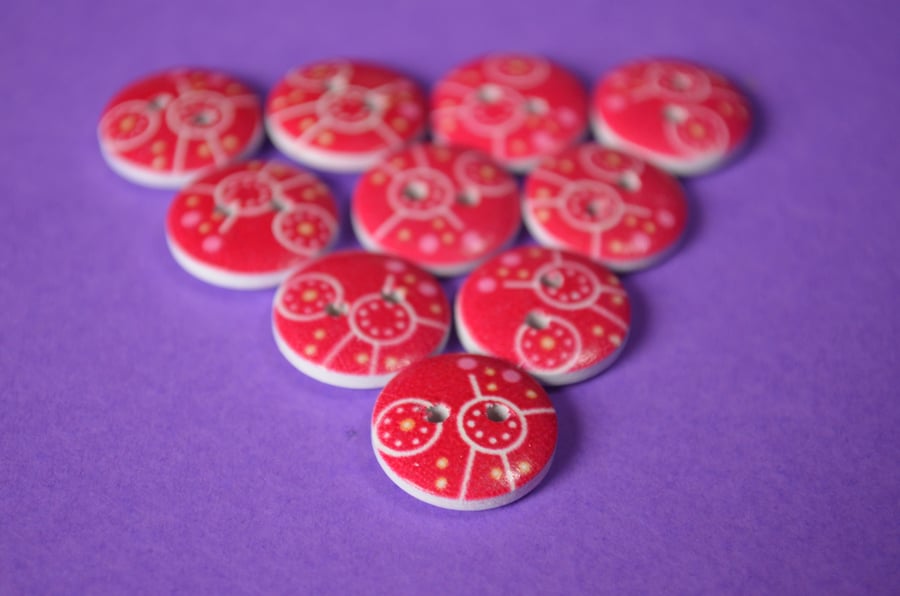 15mm Red Retro Buttons White Base 10pk Circles (S2)