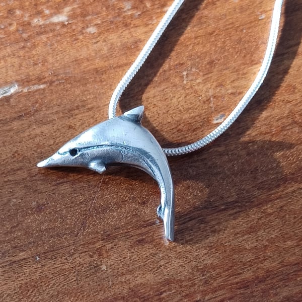 Silver dolphin pendant