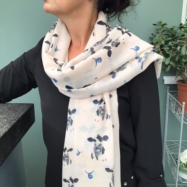 Cow Scarf - Ladies Fashion Scarf - Wildlife Scarf with Cows