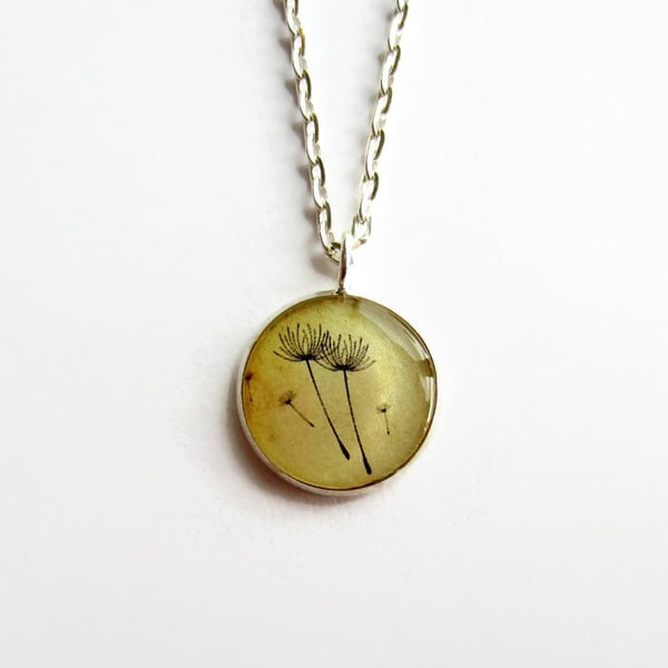 Yellow Dandelion Seeds Necklace - 18mm