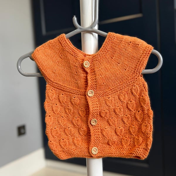 Hand-Knitted Baby Vest with Textured Pattern – Burnt Orange (0-3m)