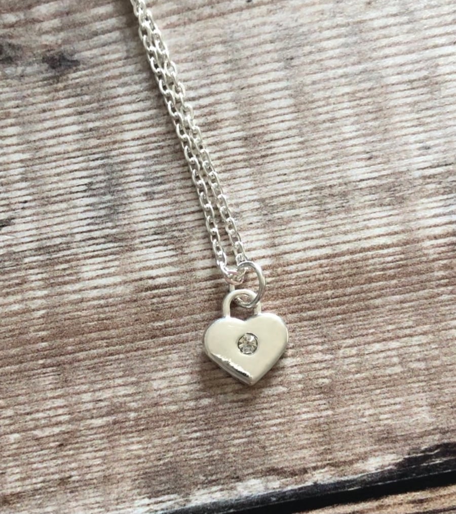 Little sweetheart pendant 