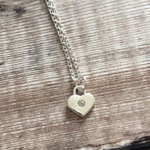 Little sweetheart pendant 
