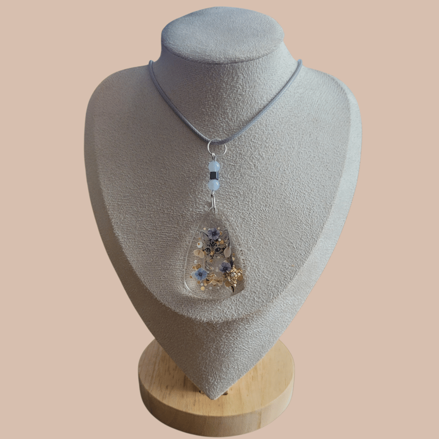 Resin Kitten Pendant Necklace 