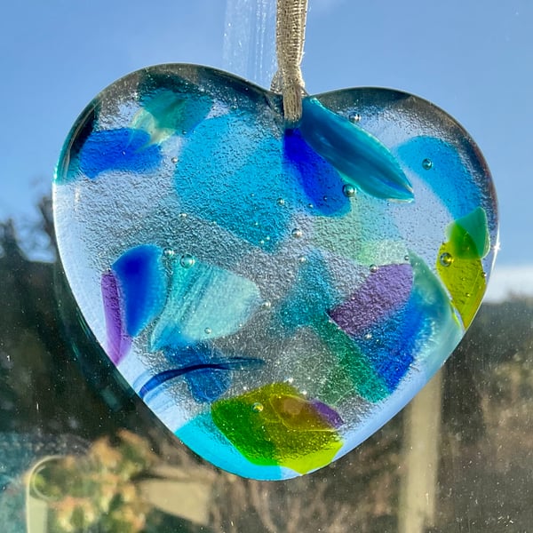 Fused glass heart suncatcher 