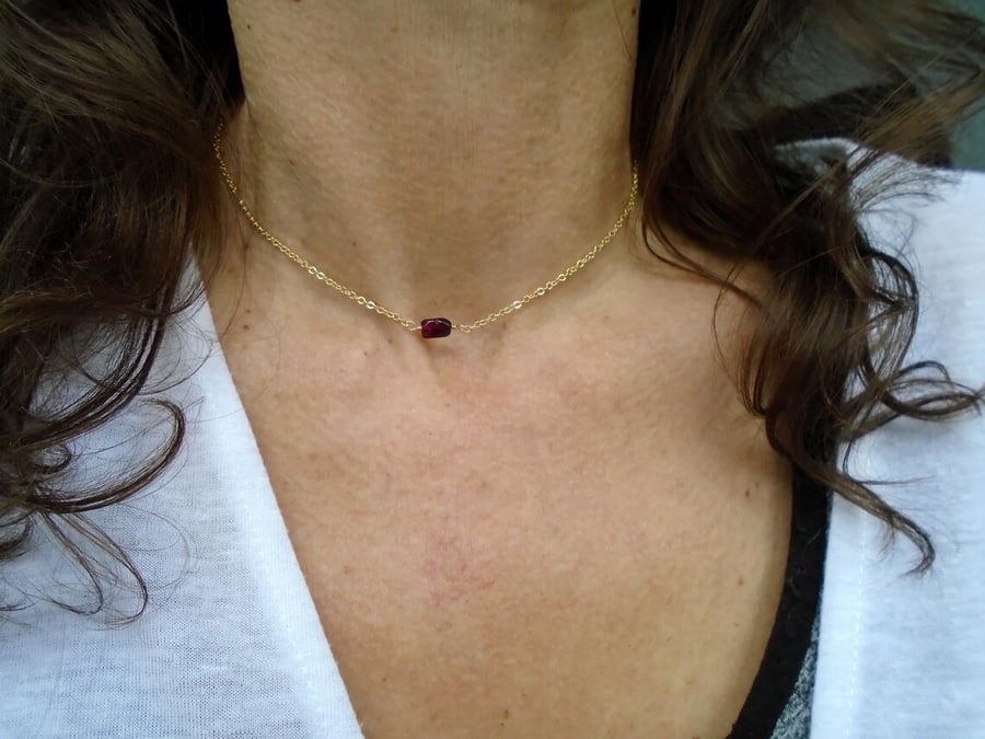 Gold garnet gemstone choker necklace