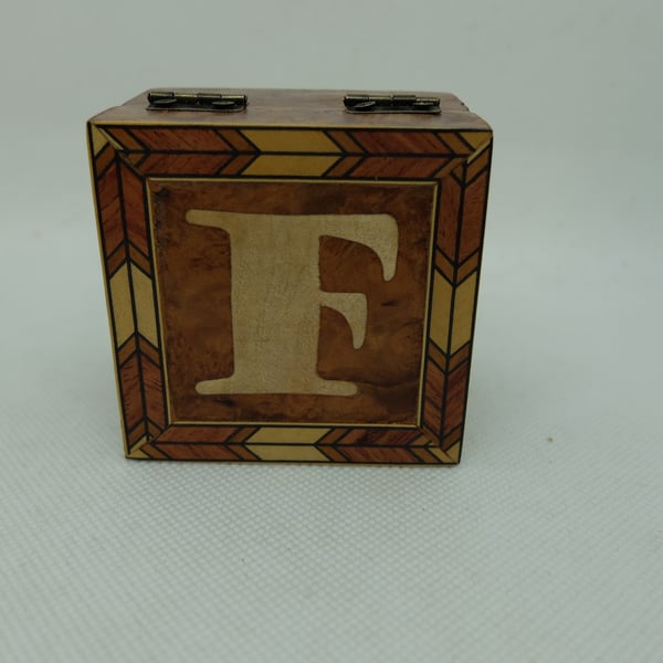 Small wooden box, hinged lid, letter F