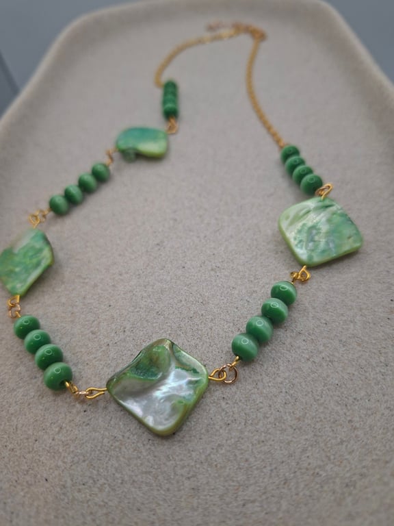 Meadow Mist Marbled Gem Necklace