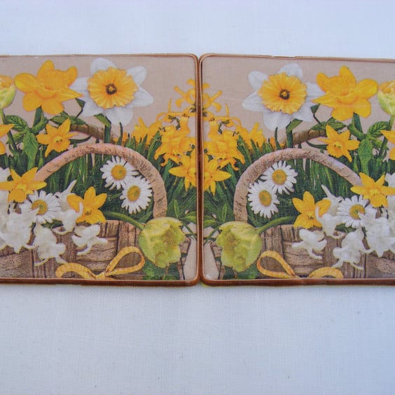 Set of 2 ceramic daffodil square coasters.