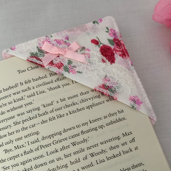 Fabric Corner Bookmark, Page Marker, Readers Gift, Teachers Gift, Bookworm
